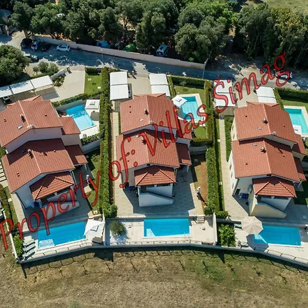 In Mit Privatem Pool By Interhome Casa vacanze